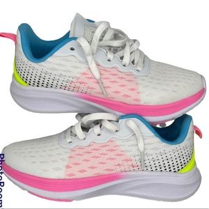 Womens athletic shoes